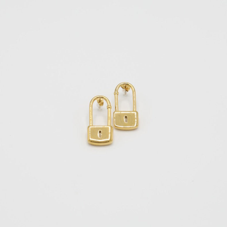 GOLDEN LOCK EARRINGS