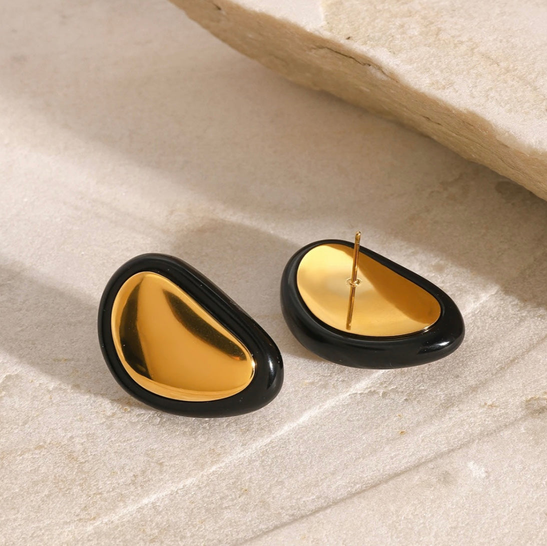 OVAL DROP EARRINGS