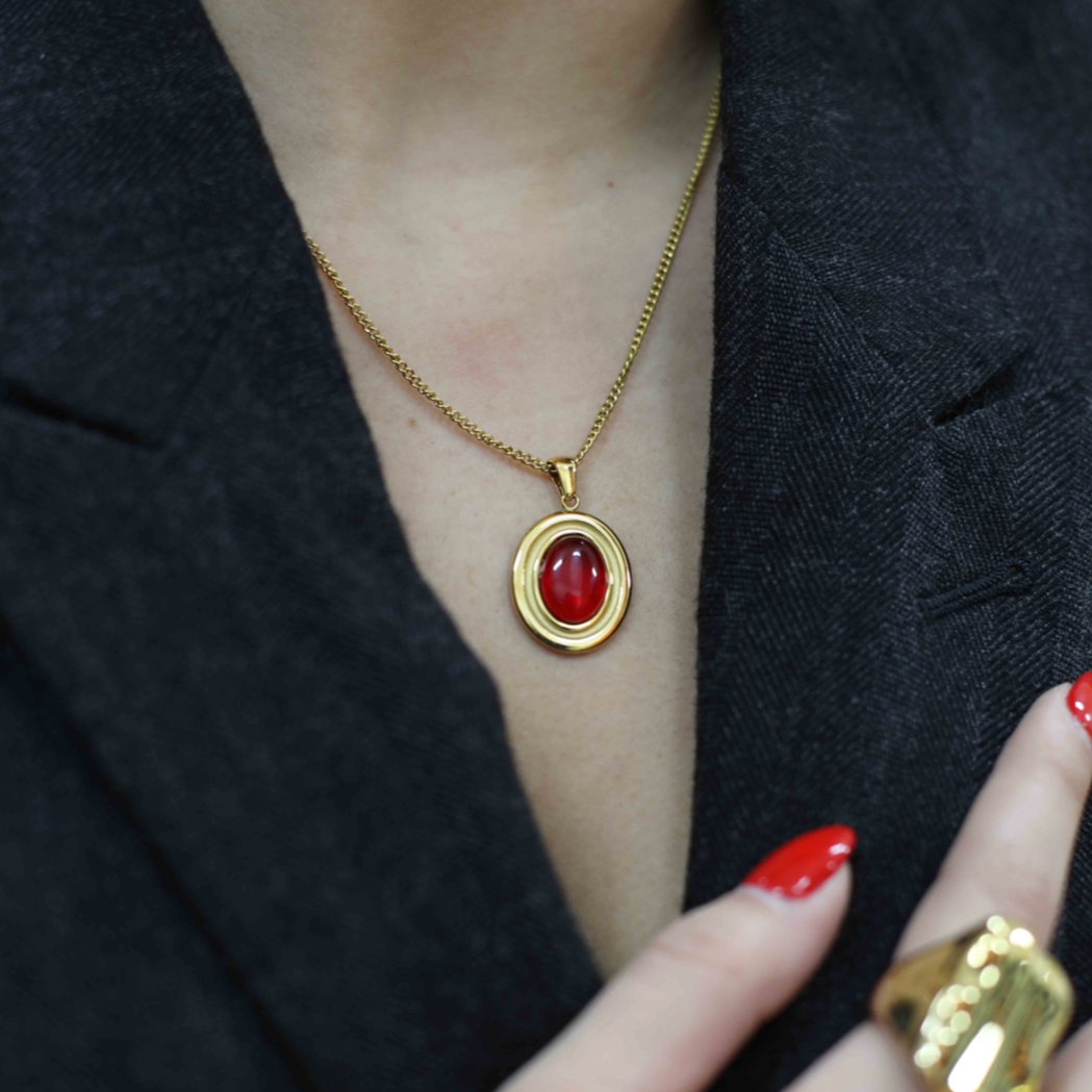 OVAL VINTAGE NECKLACE