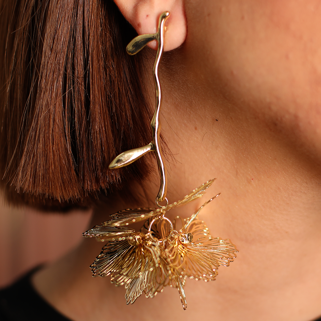 REVERSED FLOWER EARRINGS